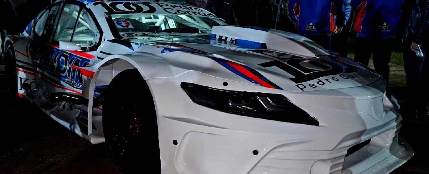Sandin present&oacute; su Camry